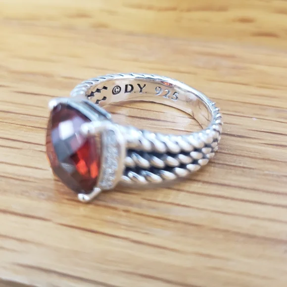 DAVID YURMAN Garnet Petite Wheaton Ring - Picture 5 of 12